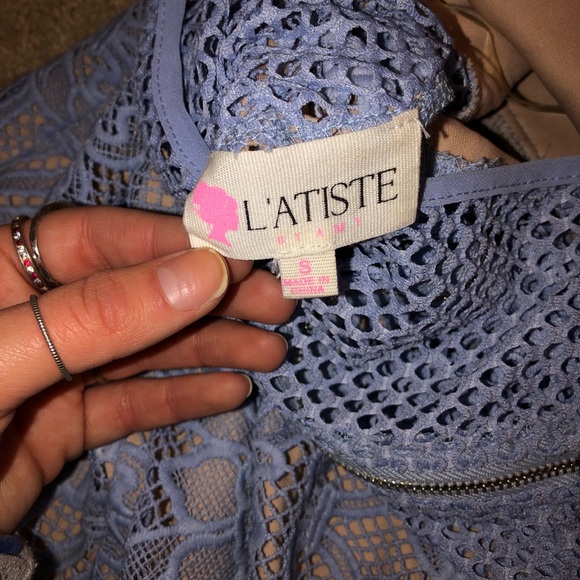 Blue detailed dress - Picture 5 of 7